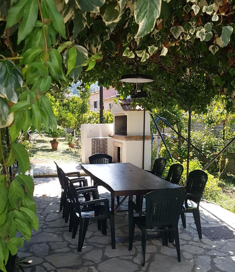 Апартаменты Kostas' Garden Рода Экстерьер фото